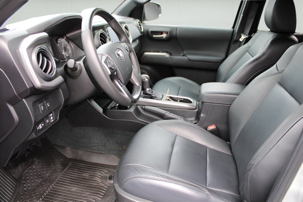 Certified 2023 Toyota Tacoma TRD Off-Road w/ TRD Premium Off Road Package AWD/4WD image 9