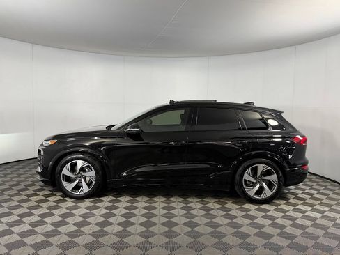 Used 2025 Audi Q6 e-tron Prestige w/ 20" Wheel Package AWD/4WD image 11