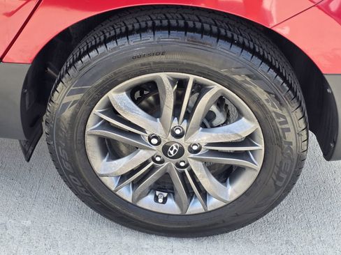 Used 2015 Hyundai Tucson SE image 33