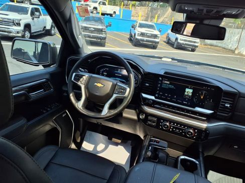 Used 2023 Chevrolet Silverado 1500 LTZ image 12