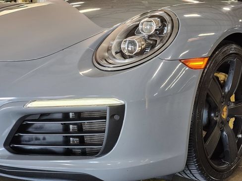 Used 2018 Porsche 911 Carrera RWD image 14