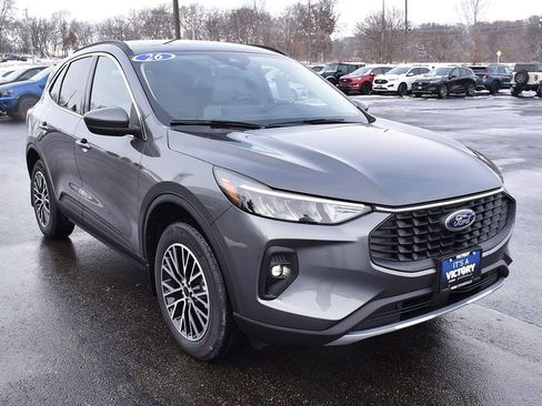 New 2026 Ford Escape SE FWD image 13