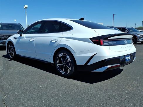 New 2026 Hyundai Sonata SEL image 2