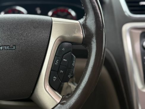 Used 2013 GMC Acadia Denali FWD image 41