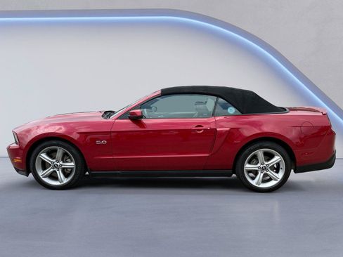 Used 2011 Ford Mustang GT Premium w/ Comfort Pkg RWD image 6
