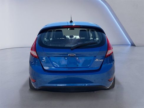 Used 2011 Ford Fiesta SE w/ 202A Rapid Spec Order Code image 4