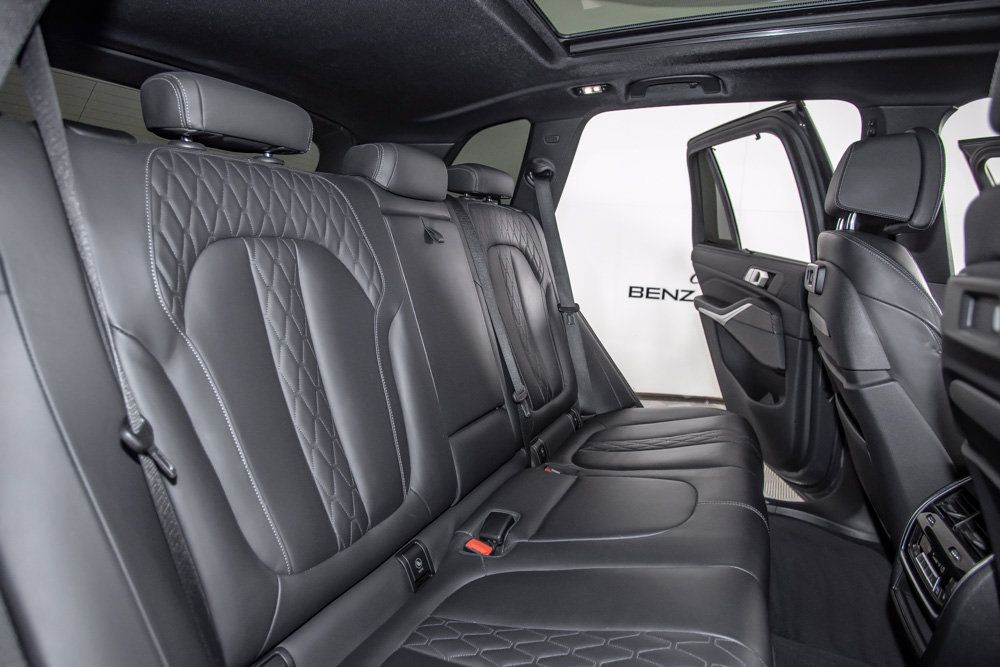 Used 2023 BMW X5 M50i w/ Executive Package AWD/4WD image 15