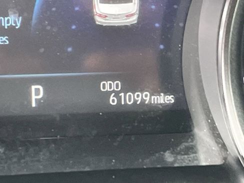 Used 2021 Toyota Camry SE w/ Cold Weather Package image 31