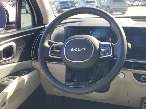 Used 2025 Kia Sorento EX w/ Panoramic Sunroof Package image 25