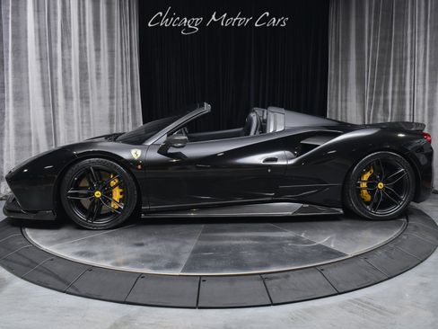 Used 2018 Ferrari 488 Spider RWD image 1
