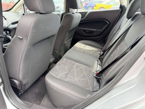 Used 2011 Ford Fiesta SE w/ 202A Rapid Spec Order Code FWD image 5