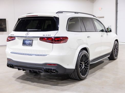 Used 2024 Mercedes-Benz GLS 63 AMG 4MATIC image 9