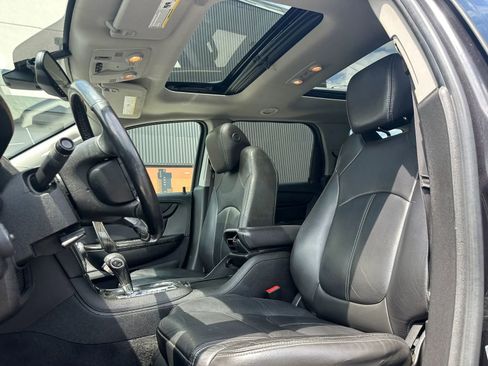 Used 2017 GMC Acadia Limited SLT AWD/4WD image 6