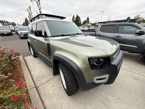 Used 2023 Land Rover Defender 110 S AWD/4WD image 3