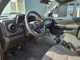 Used 2023 Chevrolet Colorado W/T video 2