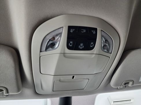 Used 2024 Chrysler Pacifica Touring-L FWD image 61