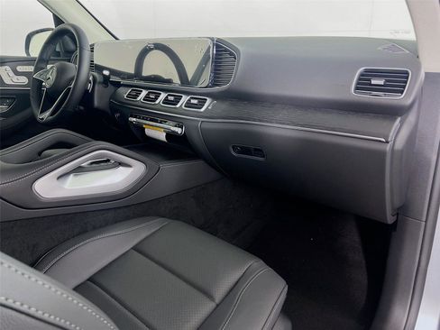 New 2026 Mercedes-Benz GLE 450 4MATIC image 24