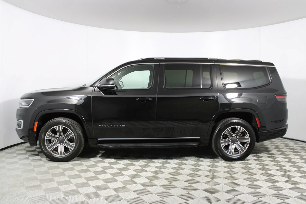 Used 2024 Jeep Wagoneer Series II w/ Flexible Seating Group RWD image 41