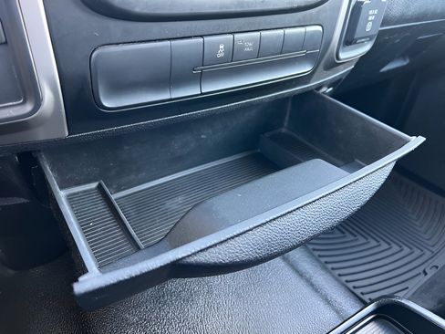 Used 2014 RAM 3500 SLT w/ Protection Group image 16