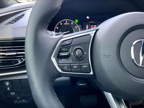 Used 2025 Acura RDX SH-AWD image 23