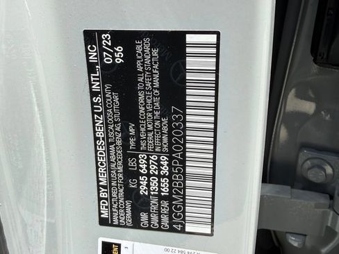 Used 2023 Mercedes-Benz EQE 350+ SUV w/ Exclusive Trim Package image 10