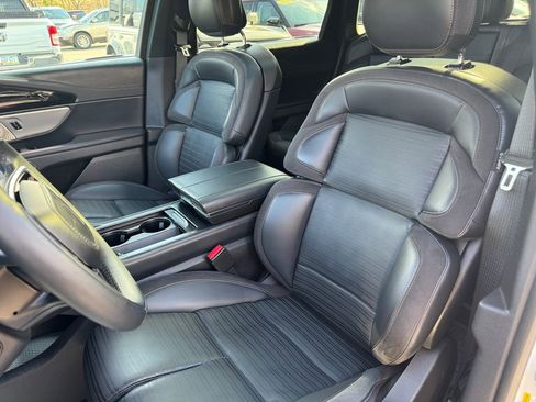Used 2024 Lincoln Nautilus Reserve w/ Equipment Group 203A AWD/4WD image 23