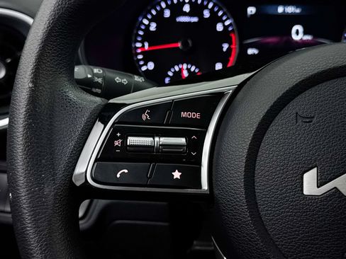 Certified 2024 Kia Forte LXS w/ LXS Technology Package FWD image 31