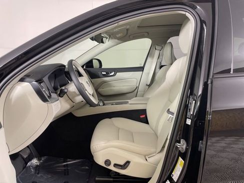 Used 2025 Volvo XC60 T8 Plus w/ Protection Package Premier AWD/4WD image 6