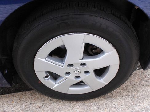 Used 2011 Toyota Prius Five image 6