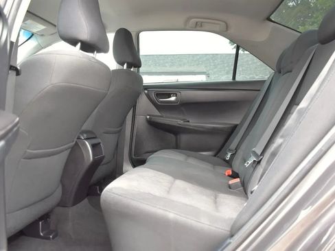 Used 2016 Toyota Camry LE FWD image 28