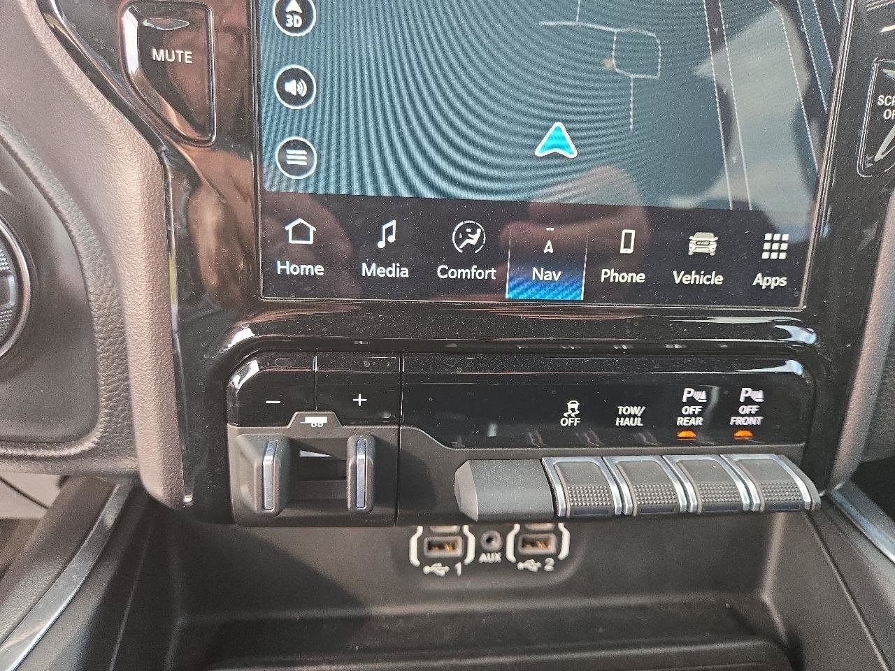 Used 2023 RAM 1500 Laramie AWD/4WD image 14