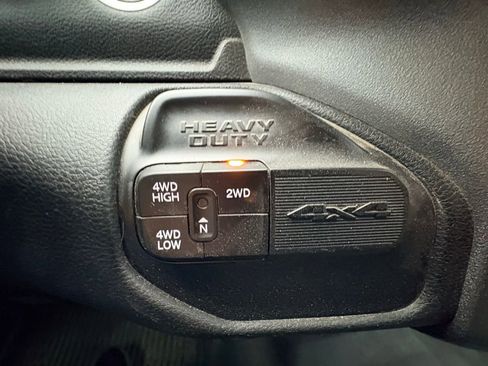 Used 2021 RAM 5500 Tradesman w/ Chrome Appearance Group image 30