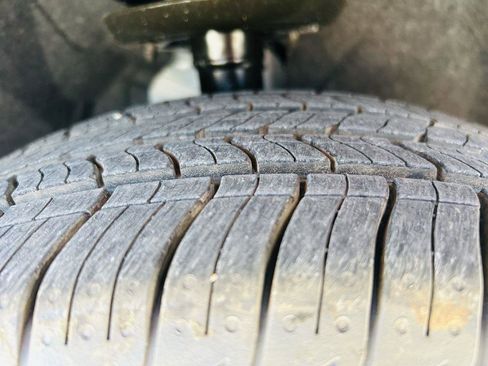 New 2026 Chrysler Pacifica Select w/ Quick Order Package 2EV image 44