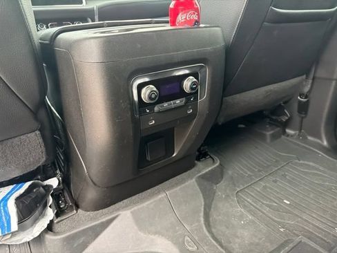 Used 2023 GMC Yukon Denali AWD/4WD image 33