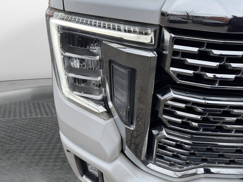 Used 2021 GMC Sierra 2500 Denali w/ Denali Ultimate Package image 10