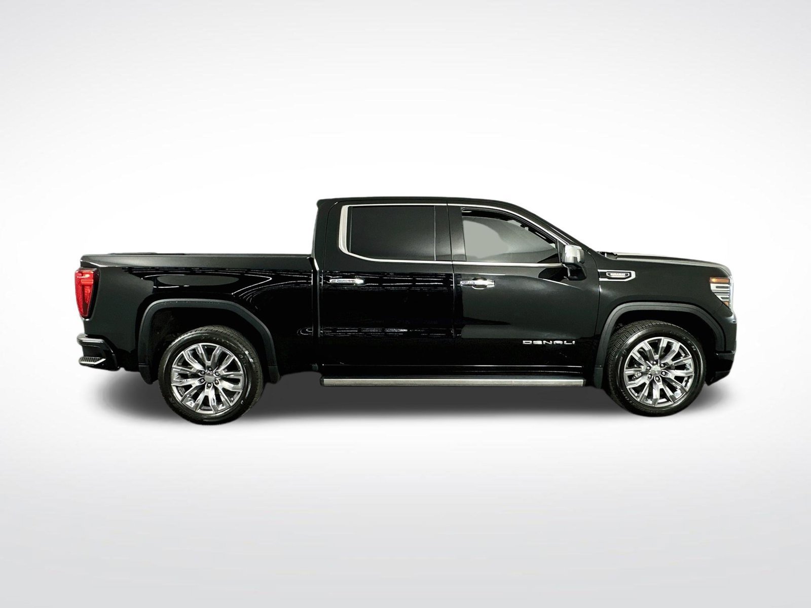 Used 2023 GMC Sierra 1500 Denali w/ Denali Reserve Package AWD/4WD image 9