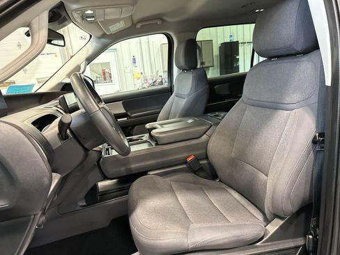 Used 2025 Ford Expedition Active AWD/4WD image 15