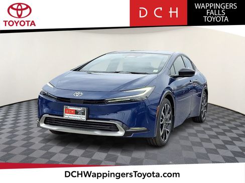 New 2026 Toyota Prius Plug-In Hybrid FWD image 1