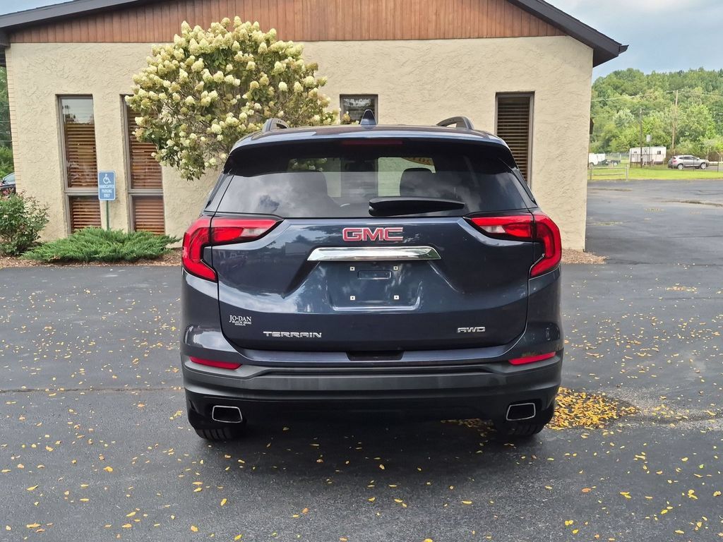 Used 2018 GMC Terrain SLE w/ Driver Convenience Package AWD/4WD image 8