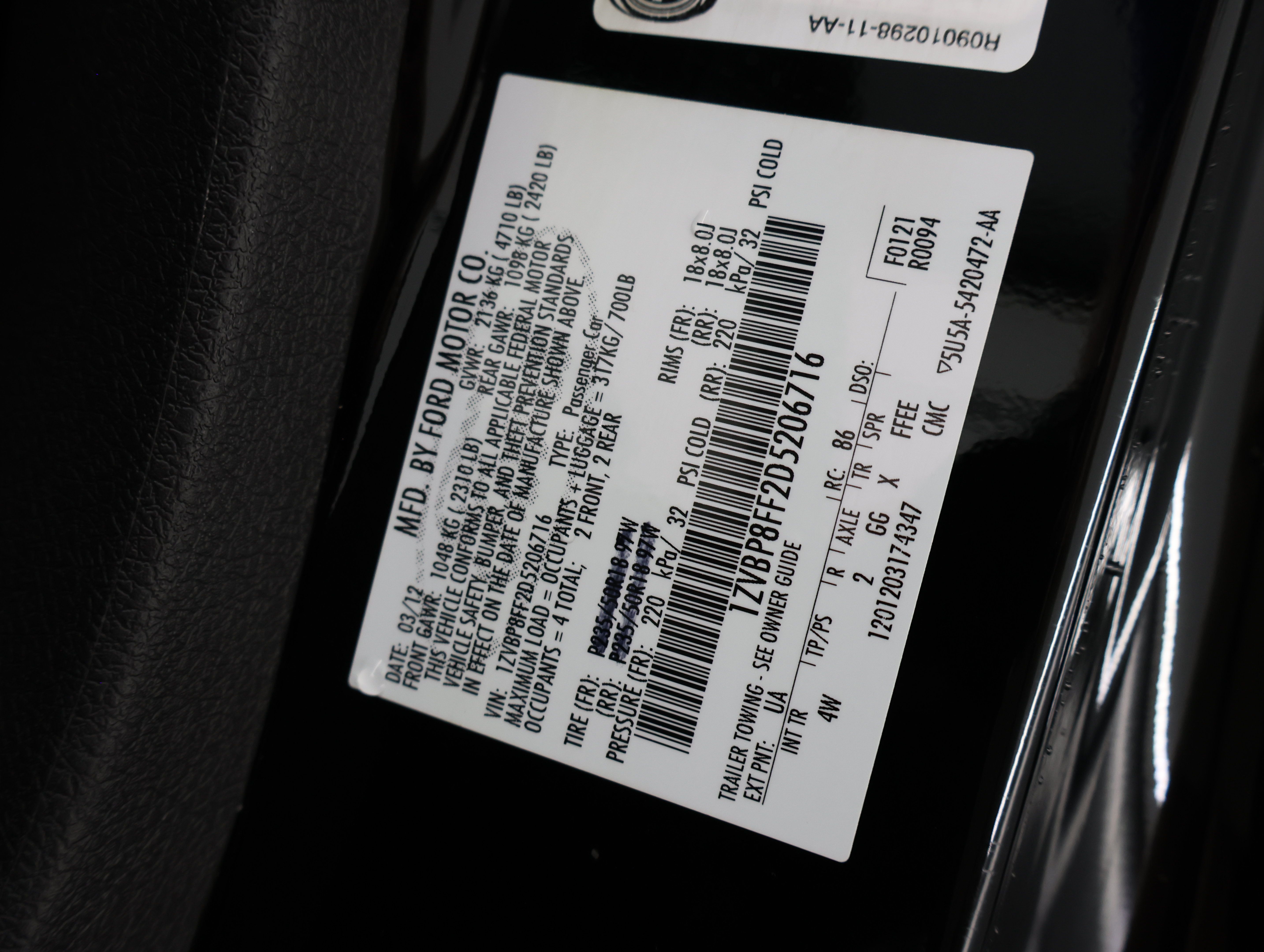 Used 2013 Ford Mustang GT Premium RWD image 66