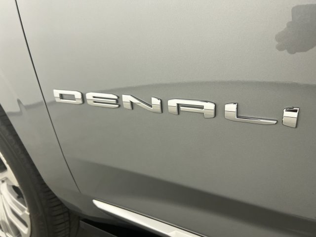 Used 2023 GMC Yukon Denali AWD/4WD image 33