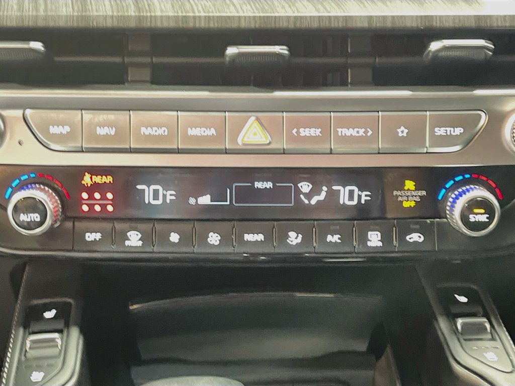 Used 2024 Kia Telluride EX AWD/4WD image 16
