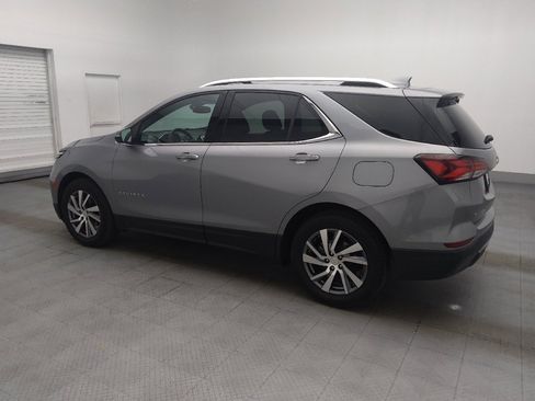 Used 2023 Chevrolet Equinox Premier FWD image 3