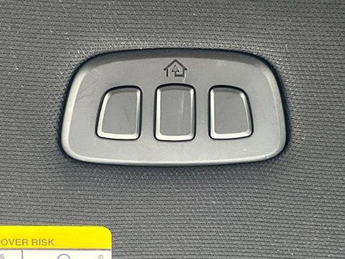 Certified 2023 Ford F150 Lariat image 35