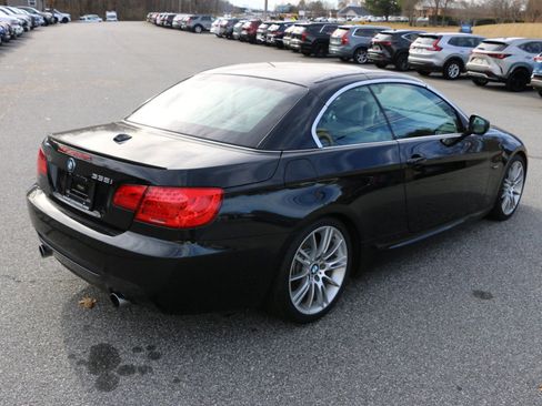 Used 2013 BMW 335i Convertible image 9