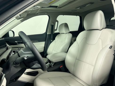 New 2025 Kia Telluride EX w/ EX Captain's Chair Package image 14