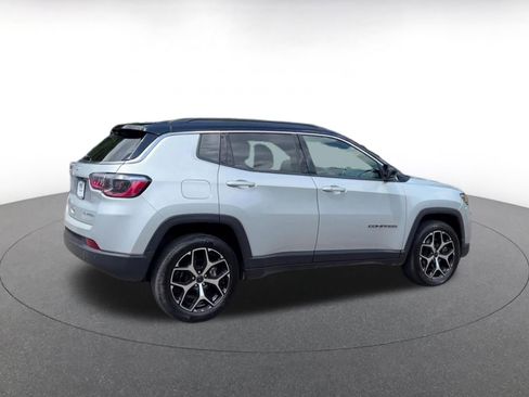 Used 2025 Jeep Compass Limited AWD/4WD image 14