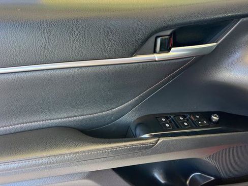Certified 2018 Toyota Camry XLE w/ Audio Package FWD image 12