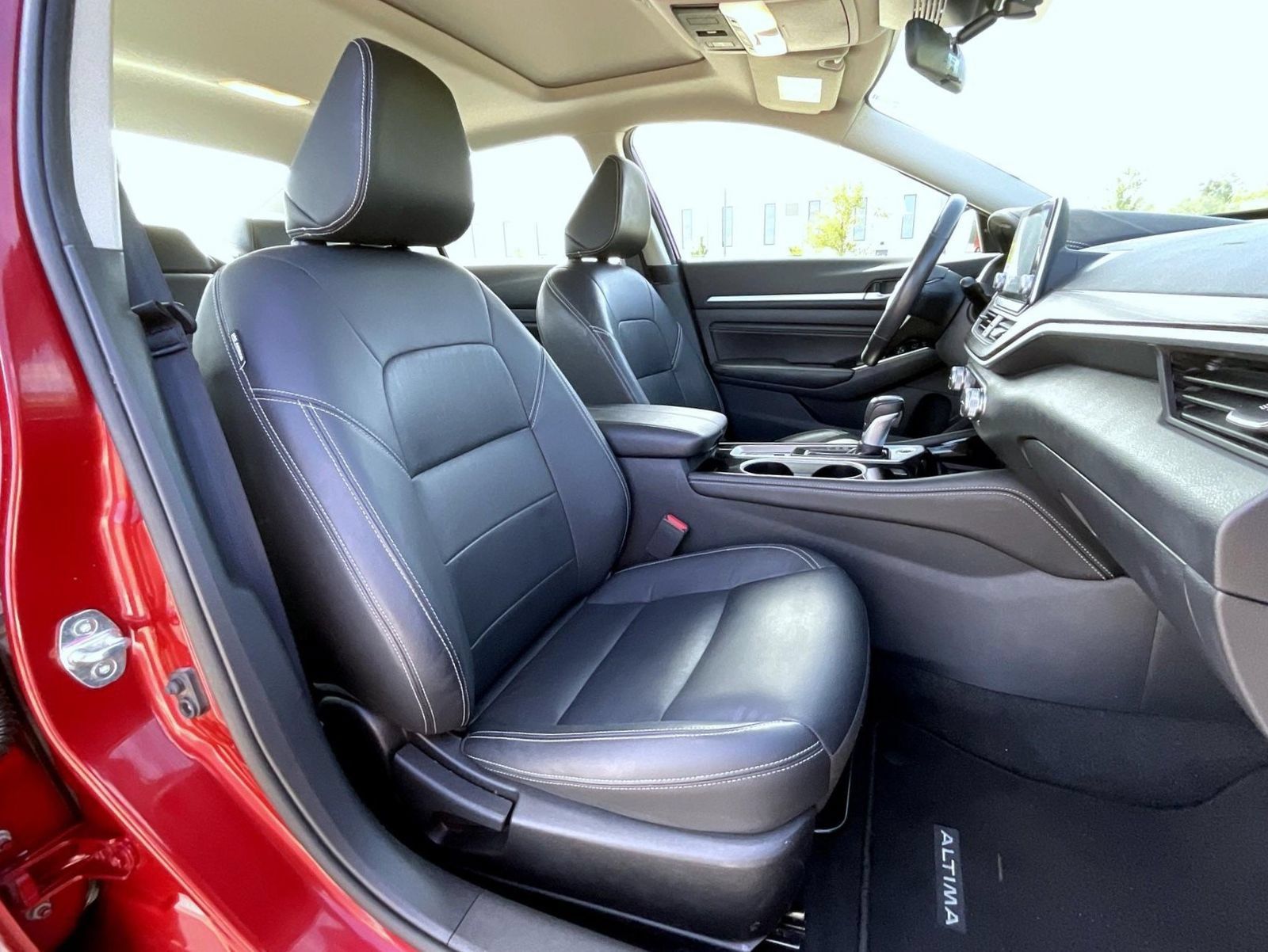 Used 2022 Nissan Altima 2.5 SL FWD image 16