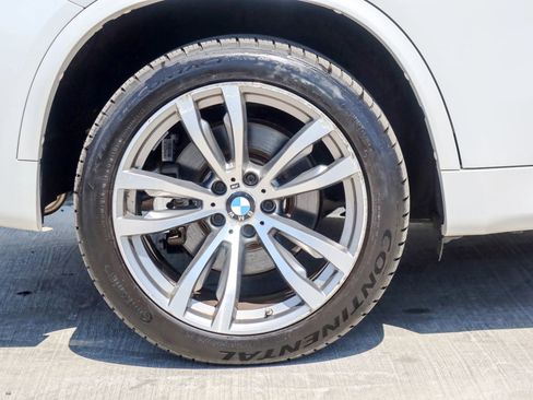 Used 2016 BMW X5 xDrive50i w/ M Sport AWD/4WD image 26